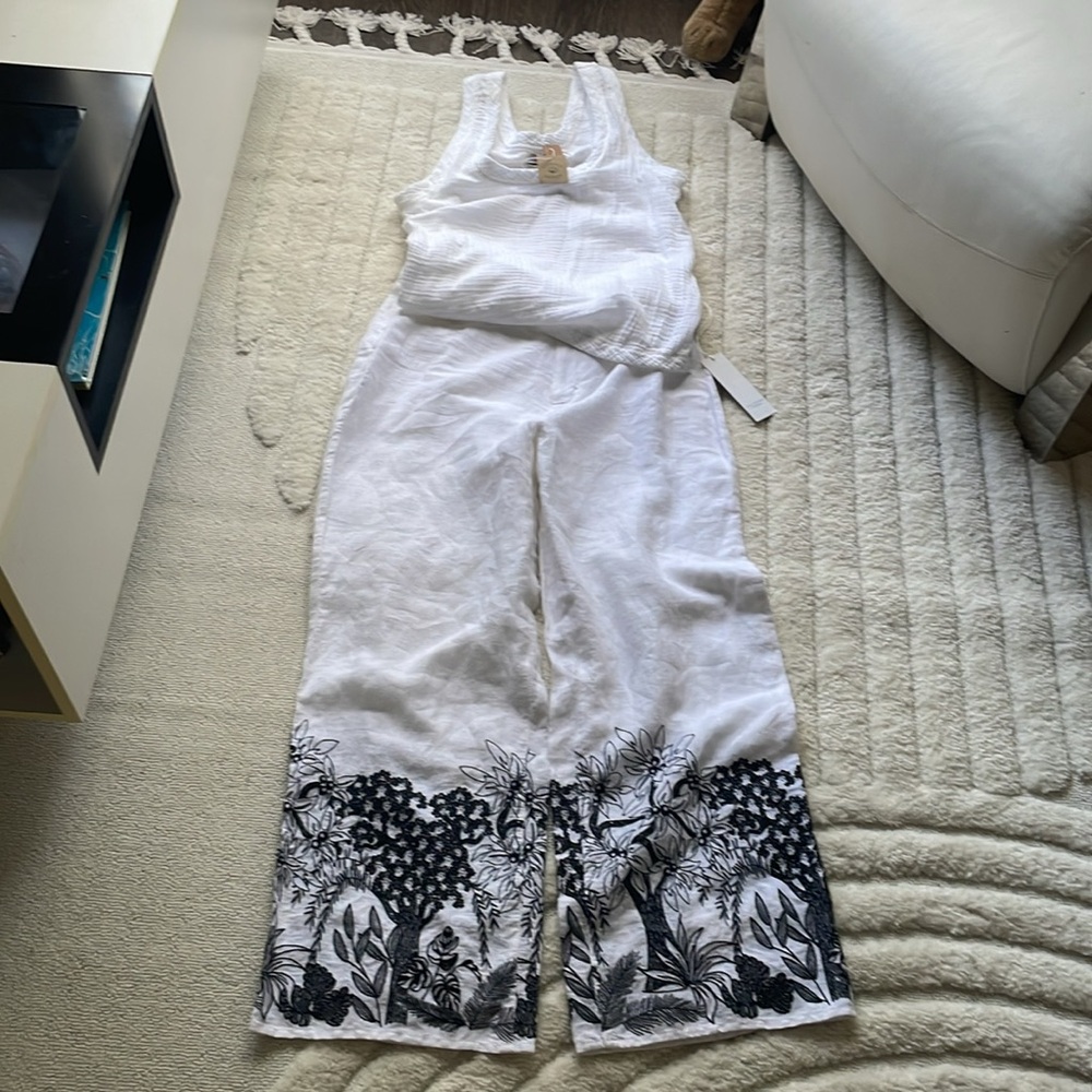 Calypso White Linen Pants Floral Saffari Embroidery Straight Wide Sz. 6  S/M NEW